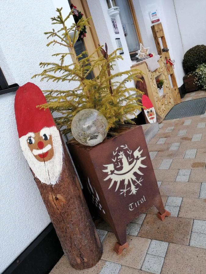 Ferienwohnung Haus Pfeifer Neustift im Stubaital Exterior foto