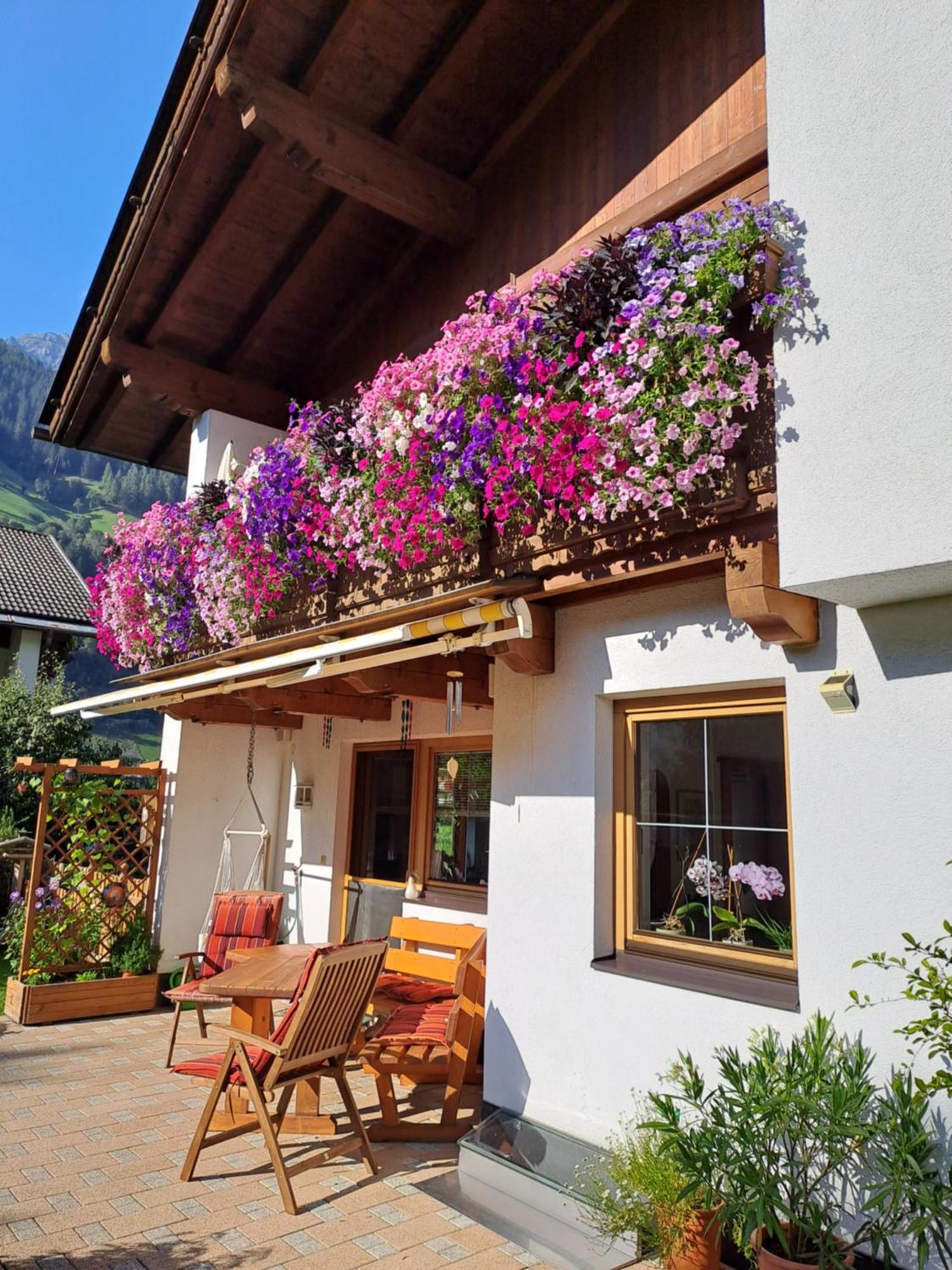 Ferienwohnung Haus Pfeifer Neustift im Stubaital Exterior foto