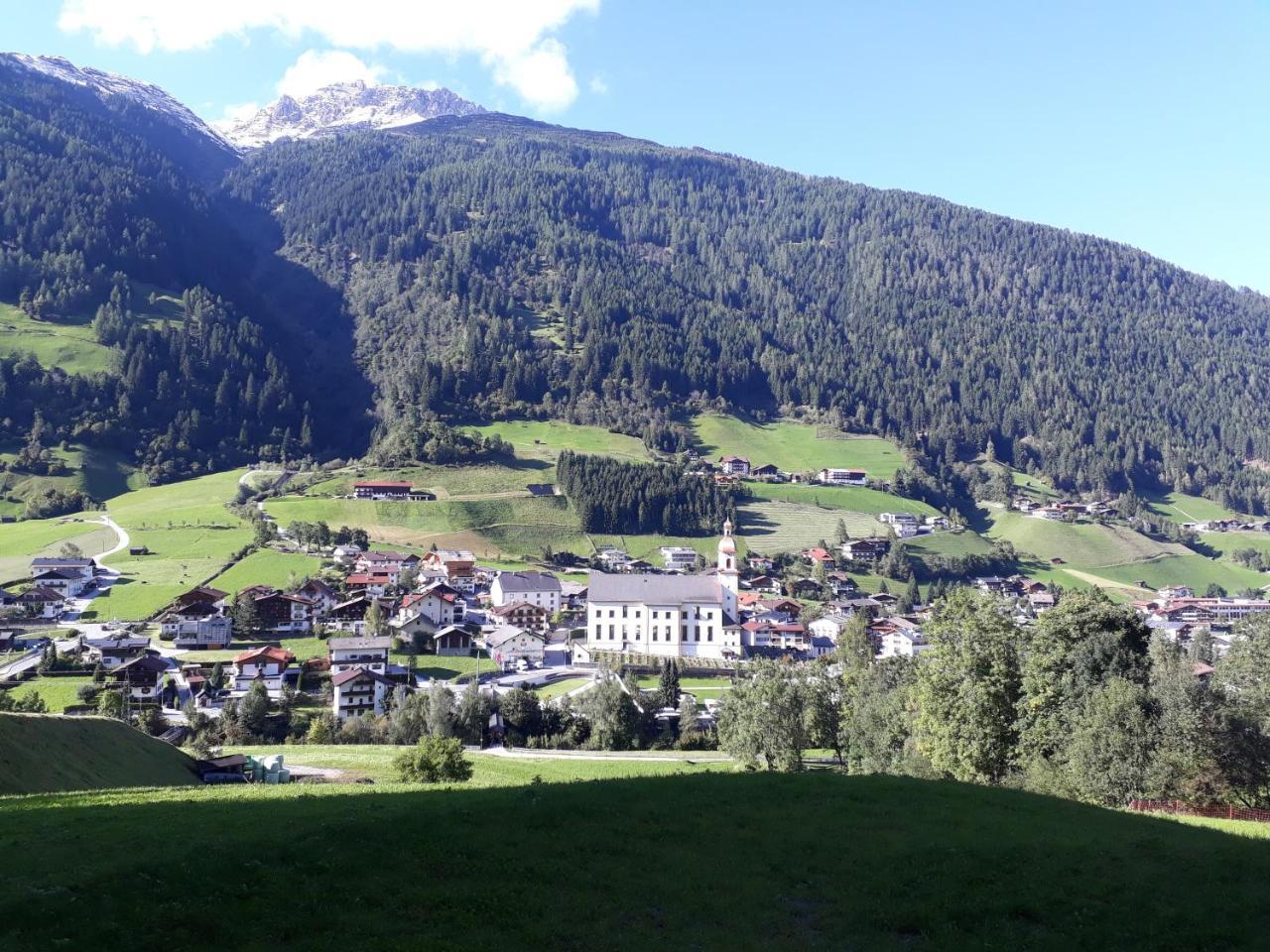 Ferienwohnung Haus Pfeifer Neustift im Stubaital Exterior foto