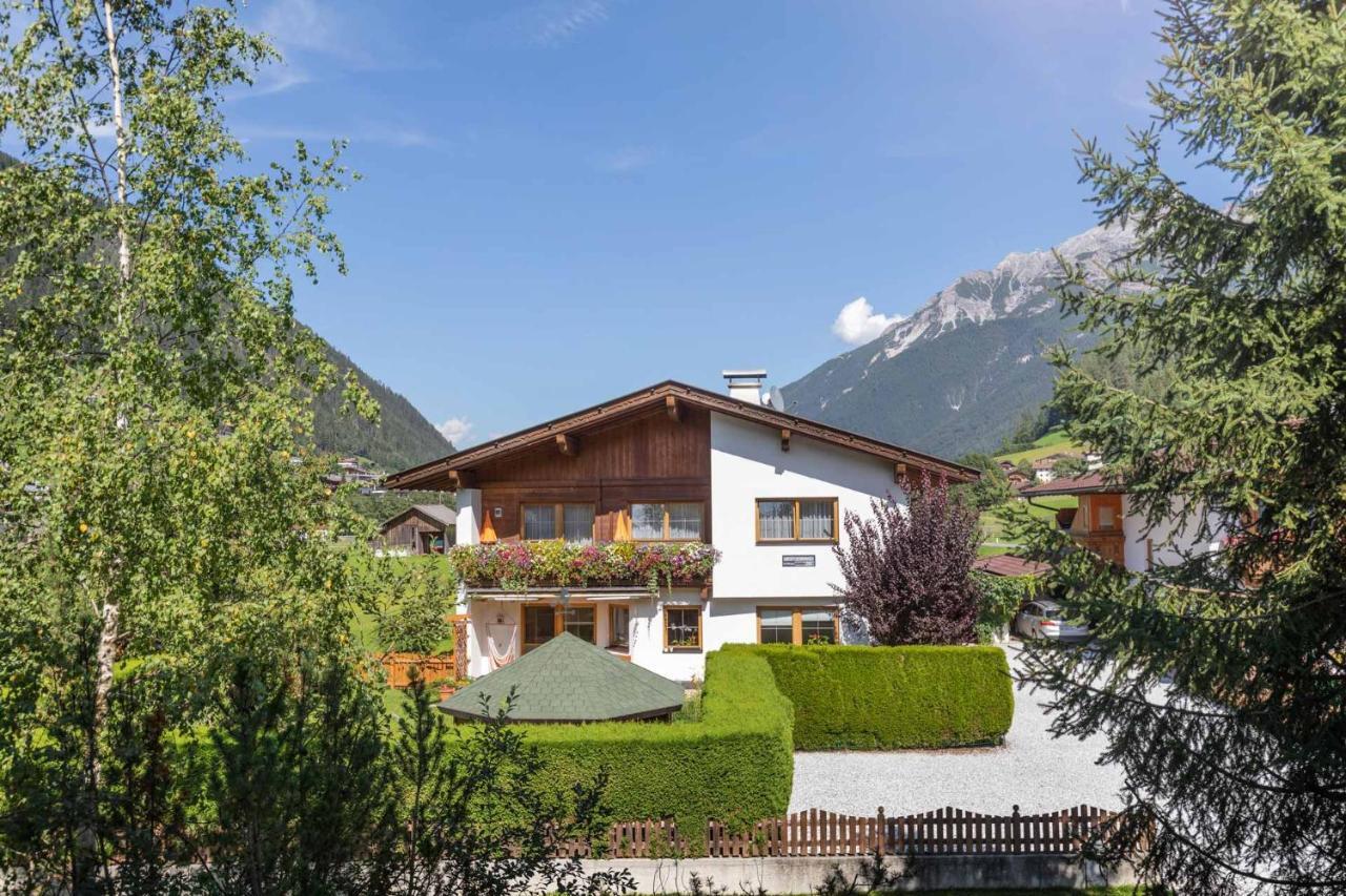 Ferienwohnung Haus Pfeifer Neustift im Stubaital Exterior foto