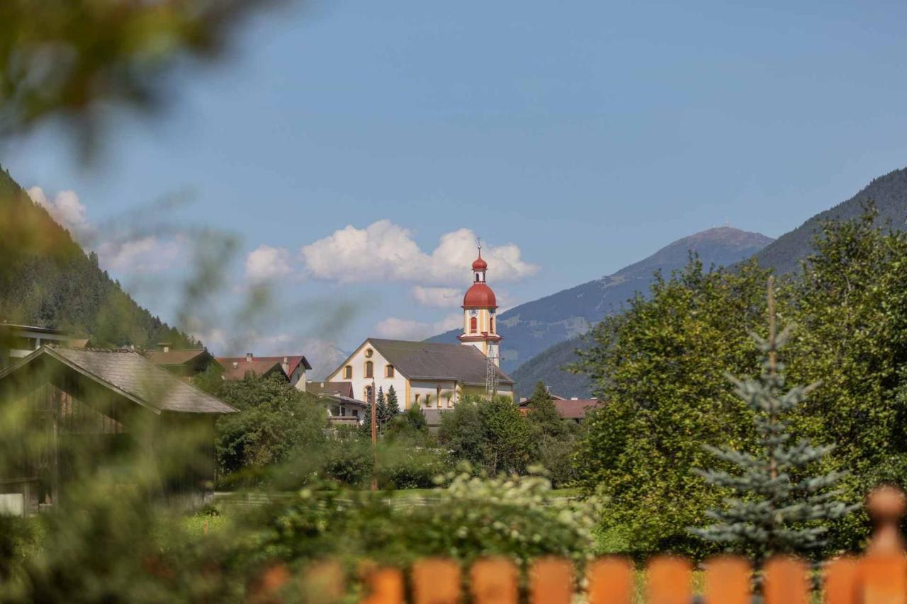 Ferienwohnung Haus Pfeifer Neustift im Stubaital Exterior foto